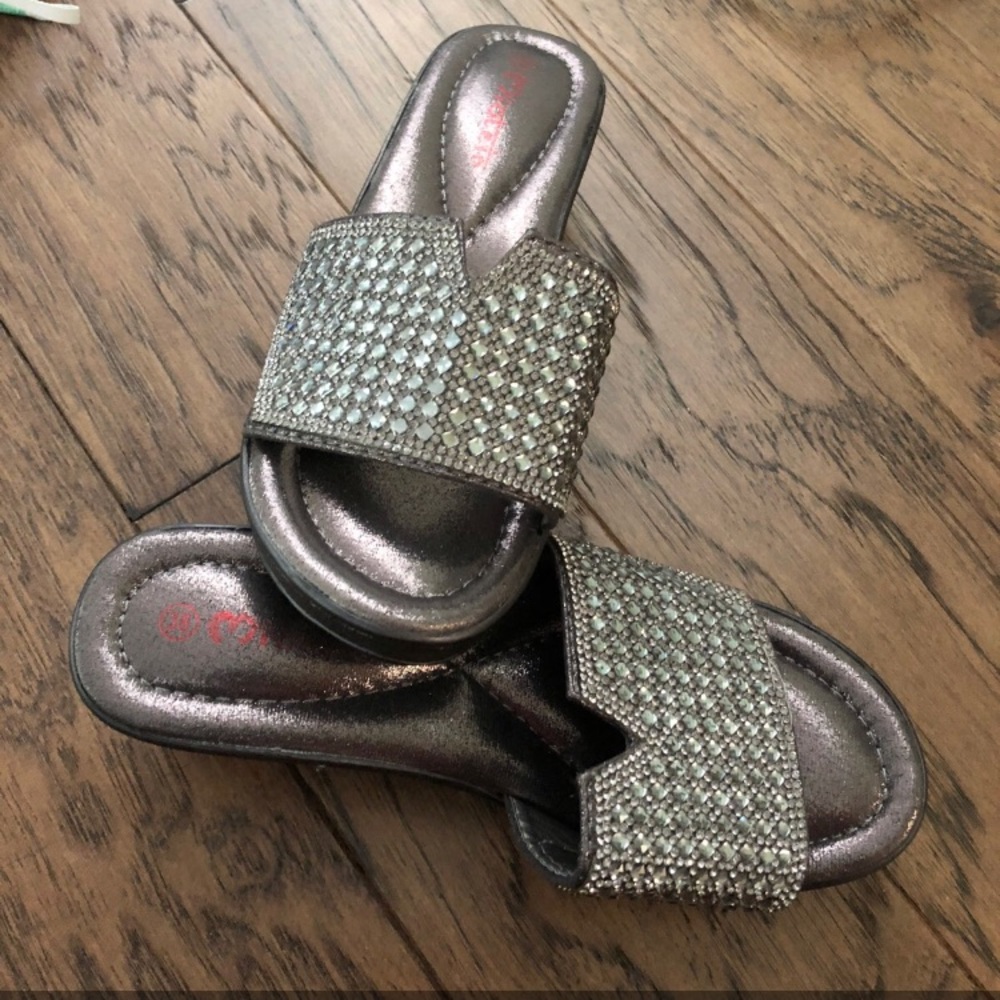 FANCY SANDALS